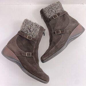 Aquatalia Brown‎ Suede Winter Boots